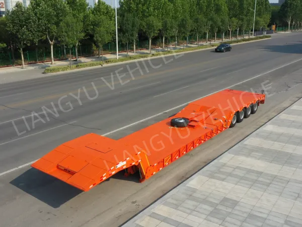 Tráiler plegable de cuello de cisne
